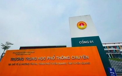 42 giám thị được bố trí ở điểm thi THPT Chuyên Tuyên Quang, tiếp tục điều tra vụ 146 điểm 10 Toán