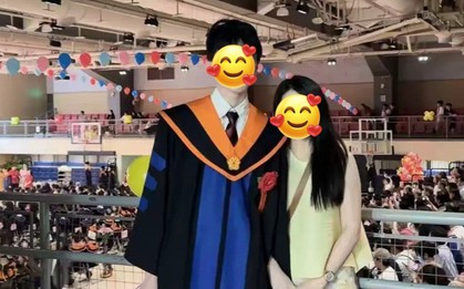 Bức ảnh hai mẹ con bất ngờ gây bão MXH, dân mạng đồng loạt tò mò: "Người bố đẹp trai đến mức nào?"