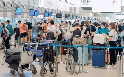 Thời hạn hoàn vé, mức bồi thường cho khách bị chậm, hủy chuyến bay
