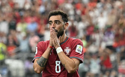 Bruno Fernandes ôm đầu tuyệt vọng: "Thất bại là không thể chấp nhận được"