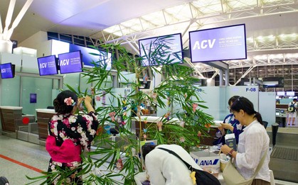 Cảnh tượng khác lạ ở sân bay Nội Bài tại quầy làm thủ tục của hàng hãng không Nhật Bản