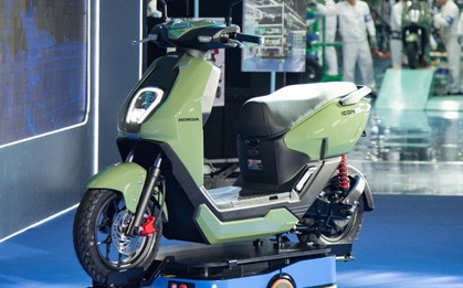 Chiếc xe máy điện Honda đang giảm gần nửa giá