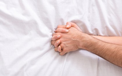 Nhịn “yêu" 7 ngày sẽ tăng cường bản lĩnh đàn ông? Bác sĩ nói thẳng: Tốt hơn hết nên làm 3 điều này