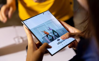Trên tay Galaxy Z Fold8 hot rần rần: Màn hình "đã mắt", cày FanCam cực mượt!