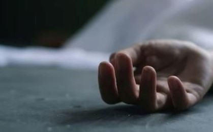 Bé gái bất ngờ sốt cao, sợ gió, sợ nước rồi tử vong
