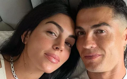 Hợp đồng hôn nhân của Ronaldo với vợ người mẫu