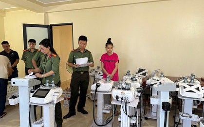 Công an khám xét cơ sở điều trị bệnh xương khớp trái phép "Phúc Tâm 8", tạm giam 3 đối tượng với giao dịch hơn 9 tỷ đồng