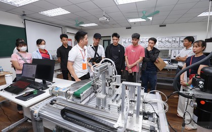 Hàng ngàn tân sinh viên Đại học Đại Nam “bắt nhịp” nghề nghiệp ngay ngày đầu nhập học