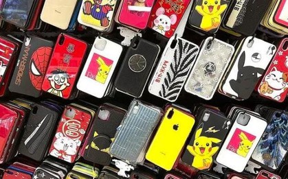 Phóng sự điều tra vạch trần mặt tối của loạt ốp điện thoại giá rẻ tại Trung Quốc: Nhiều xưởng gia công nấu chảy rác thải y tế, trộn nhựa tái chế rồi gắn mác “silicon thực phẩm”, "an toàn cho mẹ và bé"