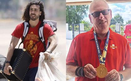 Không ai như Đồng Đồng tóc xù Cucurella, đưa luôn huy chương vàng World Cup cho người đưa thư đeo thử
