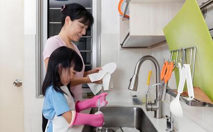 Thứ nhiều cha mẹ Việt vô tình lấy mất của con, người Do Thái lại cố giữ bằng được