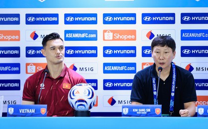 HLV Kim Sang Sik: "Nếu Ronaldo hay Messi sút hôm nay, Lê Giang Patrik cũng cản được"