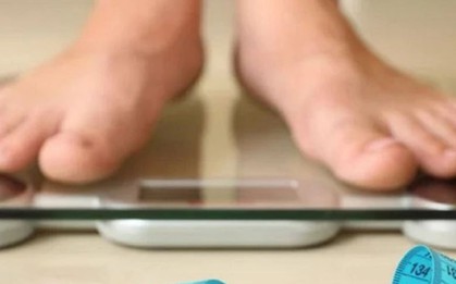 Sụt 8 kg sau 1 năm, người đàn ông 60 tuổi bất ngờ khi đi khám