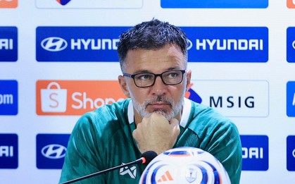 HLV Thái Lan bắt học trò nhìn ĐT Việt Nam ăn mừng: "Khắc cốt ghi tâm để đòi nợ ở lượt về!"