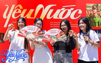 Cập nhật những hình ảnh đầu tiên tại booth Fandom Yêu Nước trên phố đi bộ Nguyễn Huệ, TP.HCM: Toạ độ  “nóng” nhất lúc này