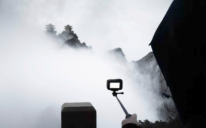 Công việc trong mơ khiến 3.500 người tranh nhau: Ngồi ngắm mây, quay video, tháng lĩnh hơn 233 triệu!