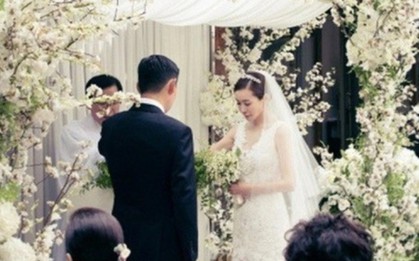 Nữ diễn viên ai cũng biết mặt “dao kéo” hỏng hết mặt, được chàng trai lương 19 tỷ/năm quỳ gối cầu hôn sau 30 ngày hẹn hò