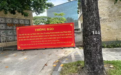 Trường thông báo đóng cửa trong ngày đầu tựu trường, học sinh chới với