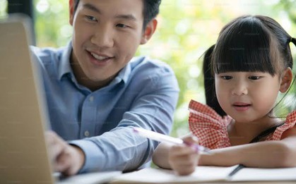 "Định luật cua" đáng sợ: Tuyệt đối đừng tiết lộ 4 chuyện riêng tư này của con cái với người khác
