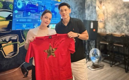 Nhật Kim Anh lên status tag thẳng Đình Bắc