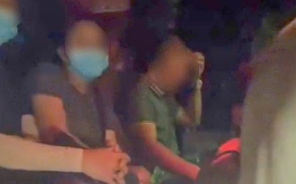 Hai xe khách cùng chở quá số người, chủ xe và tài xế bị phạt 120 triệu đồng
