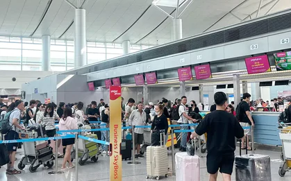 Sân bay Tân Sơn Nhất dự kiến phục vụ hơn 113.000 hành khách trong ngày 30-8