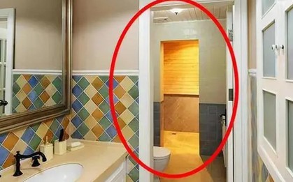 Vì sao ngày càng nhiều gia đình không còn đóng kín cửa ngay sau khi tắm hoặc đi vệ sinh?