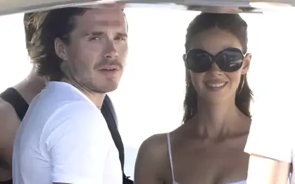David Beckham ở cách con trai Brooklyn 5 phút đi bộ nhưng không gặp mặt