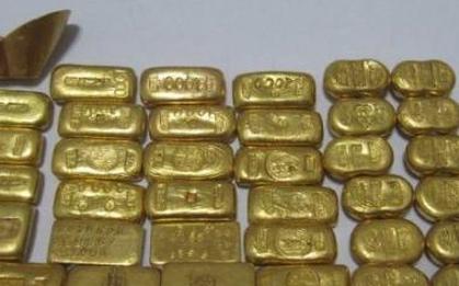Phong tỏa khu vực, thu giữ 193 hiện vật vàng nặng gần 35kg do một nông dân đào được bên khe núi