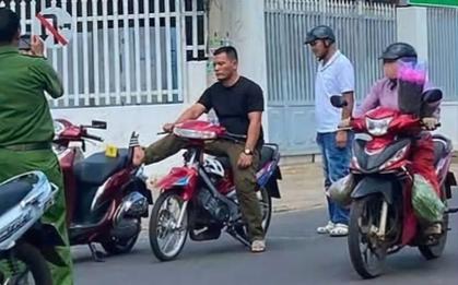 Tạm giữ hình sự đối tượng đạp ngã người đàn ông đang chạy xe máy ở Đắk Lắk