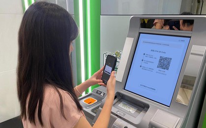 Ra ngân hàng rút 1,5 tỷ đồng tiền mặt, cặp vợ chồng "lọt tầm ngắm" bị công an tìm đến tận nhà