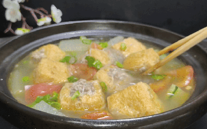 Món ăn này rất ngon, chỉ cần nấu một nồi toàn nguyên liệu đơn giản thôi là đủ khiến cả nhà "ăn tì tì"