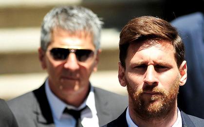 Bố của Messi qua đời ở tuổi 68: Người thợ thép đã dạy con trai thành huyền thoại như thế nào?