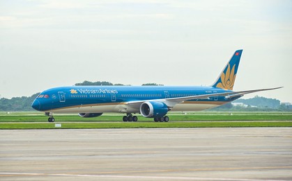 Sáng nay - 1/9, sân bay Tân Sơn Nhất ghi nhận một máy bay của Vietnam Airlines thực hiện nhiệm vụ đặc biệt hạ cánh