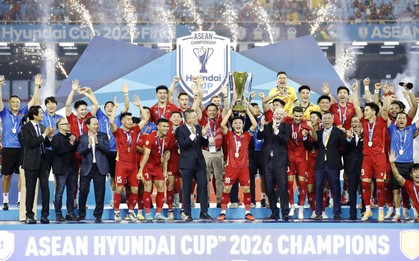 Sếp lớn FIFA khen ngợi ĐT Việt Nam, ấn tượng với màn "đi bão" ăn mừng chức vô địch AFF Cup 2026