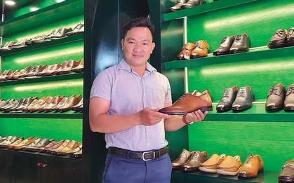 Thương hiệu giày Việt tuyên bố đóng cửa sau 10 năm, CEO đi làm… "phụ hồ"