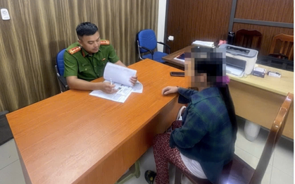 Người phụ nữ SN 1978 mang sổ tiết kiệm đến ngân hàng chuyển 50 triệu vào STK ghi trên giấy: Công an chặn đứng giao dịch