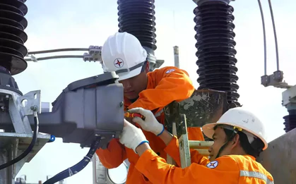 Điều gì giúp EVN lãi hơn 20.800 tỷ đồng sau nửa năm?