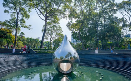 Công trình tạo hình giọt nước mắt khổng lồ, được Sun Group xây dựng thần tốc trên "khu đất vàng" 3 mặt tiền từng gắn với đại gia BĐS nức tiếng sở hữu 30.000 bất động sản