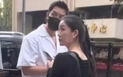 Sự thật tin Lee Seung Gi cãi nhau to với vợ sau 2 tháng chào đón con trai, chán đời bỏ đi hát ở quán karaoke 1 mình