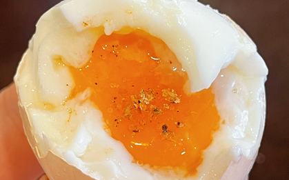 Điều gì xảy ra khi bạn ăn trứng lòng đào?