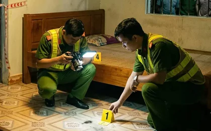 Người đàn ông tử vong trong phòng riêng, trên cổ có vết lạ