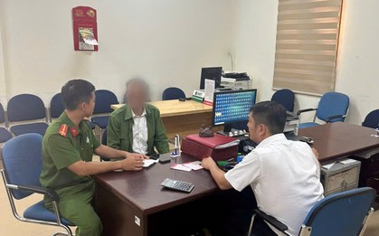 Người đàn ông SN 1956 rút 150.000.000 đồng từ sổ tiết kiệm để chuyển khoản, giao dịch viên Agribank lập tức báo Công an