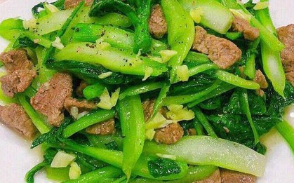 Chợ Việt có 1 loại rau đang vào mùa: Giàu kali và canxi, cực hợp ngày hanh khô