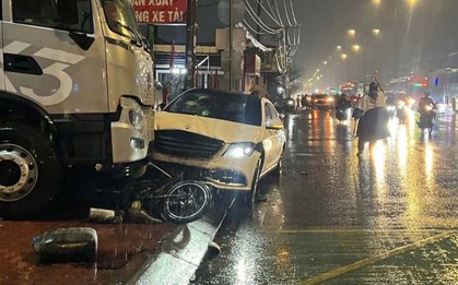 Xe Mercedes tông 6 xe máy khiến một người tử vong, nhiều người bị thương ở TP.HCM