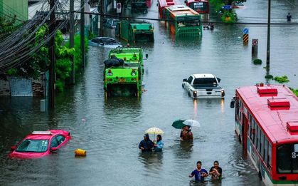 Toàn cảnh Bangkok sau gần 48 giờ mưa lớn, cả 50 quận đều là vùng thiên tai