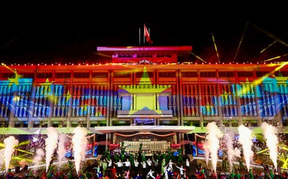 Dinh Độc Lập trở thành điểm hẹn nghệ thuật giữa lòng TP.HCM: Ăn tối xem múa, ngắm 3D mapping và giờ là nhạc điện tử quốc tế