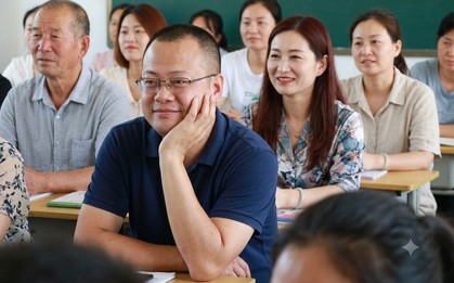 Nghịch lý Ban phụ huynh: Bầu không ai nhận, làm không ai phụ nhưng bị các cha mẹ khác trong lớp đòi hỏi như khách hàng trả tiền!