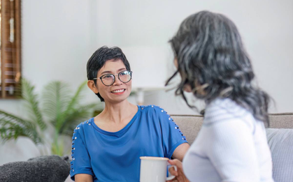 Người phụ nữ 65 tuổi giỏi tài chính đột nhiên nhìn hóa đơn không hiểu, không hiểu những câu chuyện cười, kết quả khám khiến ai cũng bất ngờ