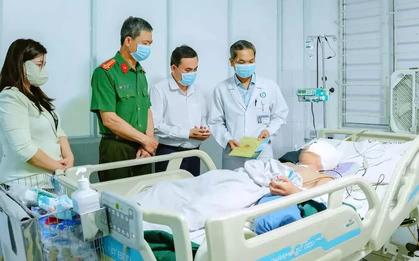 Lãnh đạo Đồng Nai thăm nạn nhân sống sót duy nhất sau vụ thảm sát